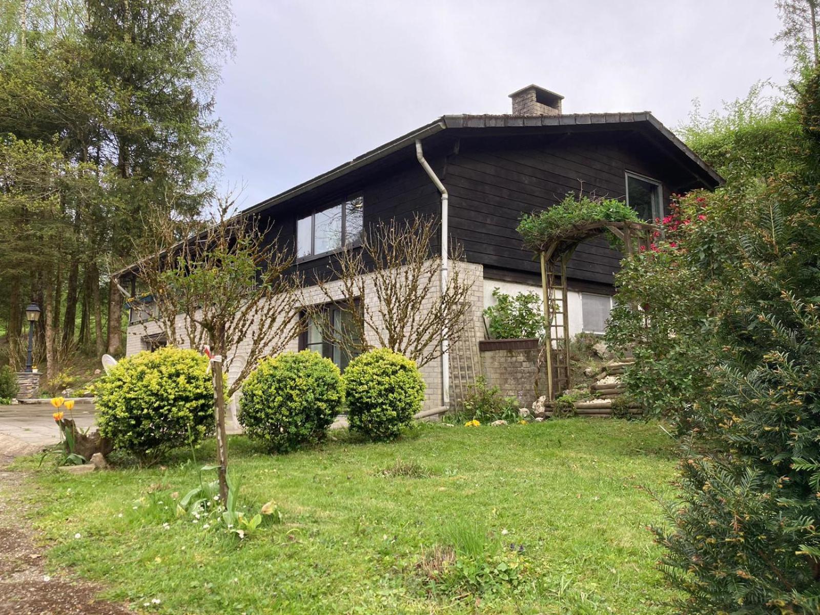 Le Vieux Pres Villa Bertrix Exterior photo